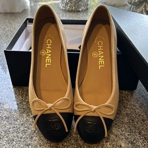 Chanel Cap toe CC Ballerina size 36